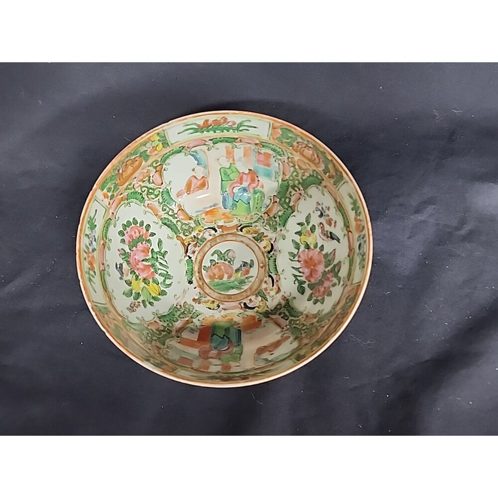 Antique 19th C Chinese Export Hand Painted Famille Rose Medallion Porcelain Bowl